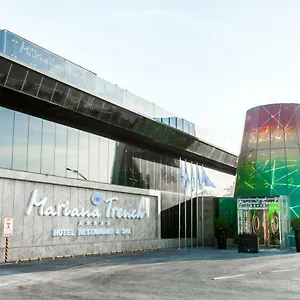Otel Mariana Trench, Bakü